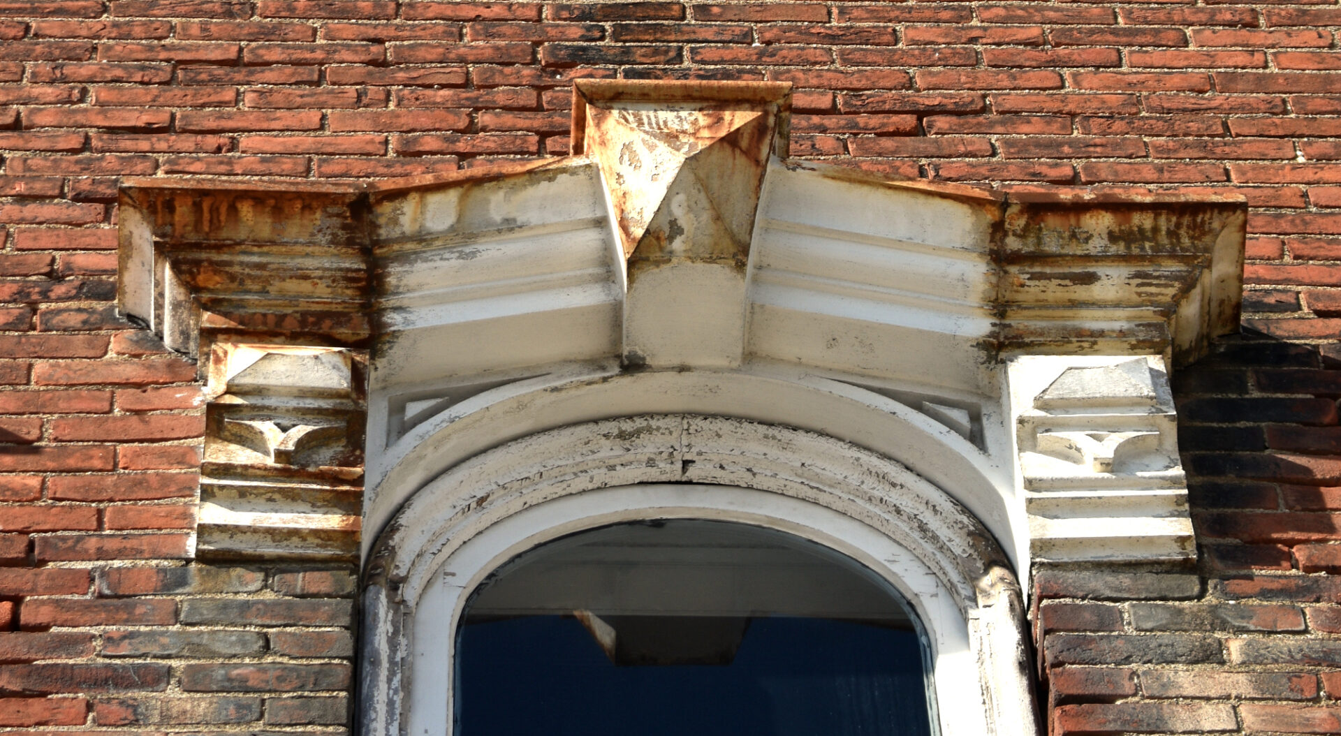107-111 East Van Buren